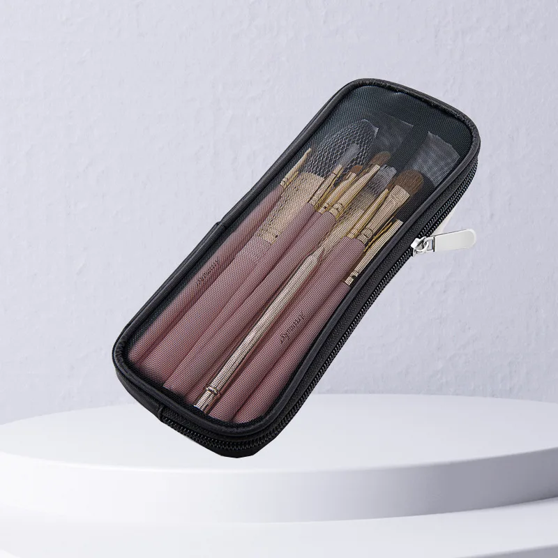 Estuche de viaje para brochas  - Travel Accessories Needed reseña y precio